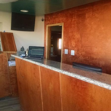 La Hacienda Inn Артижа Экстерьер фото